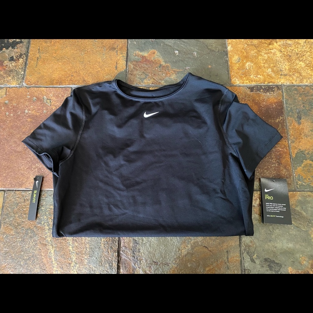 Nike Pro short sleeve dry fit shirt